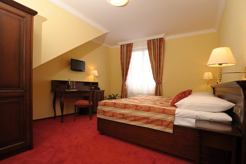 Hotel U Krale Jičín Exteriör bild