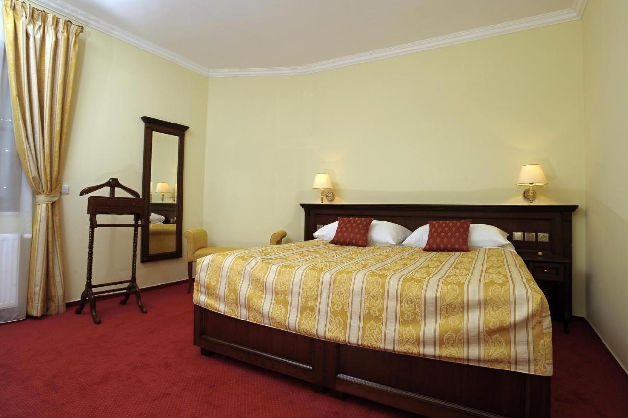 Hotel U Krale Jičín Exteriör bild
